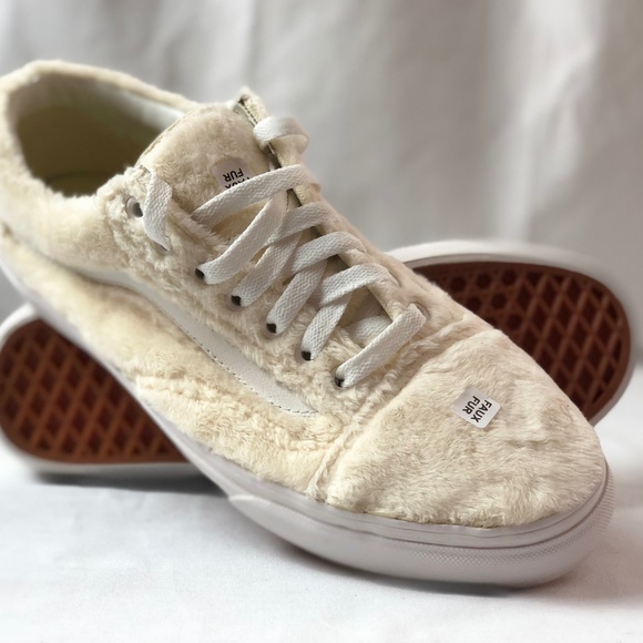 brown sherpa vans